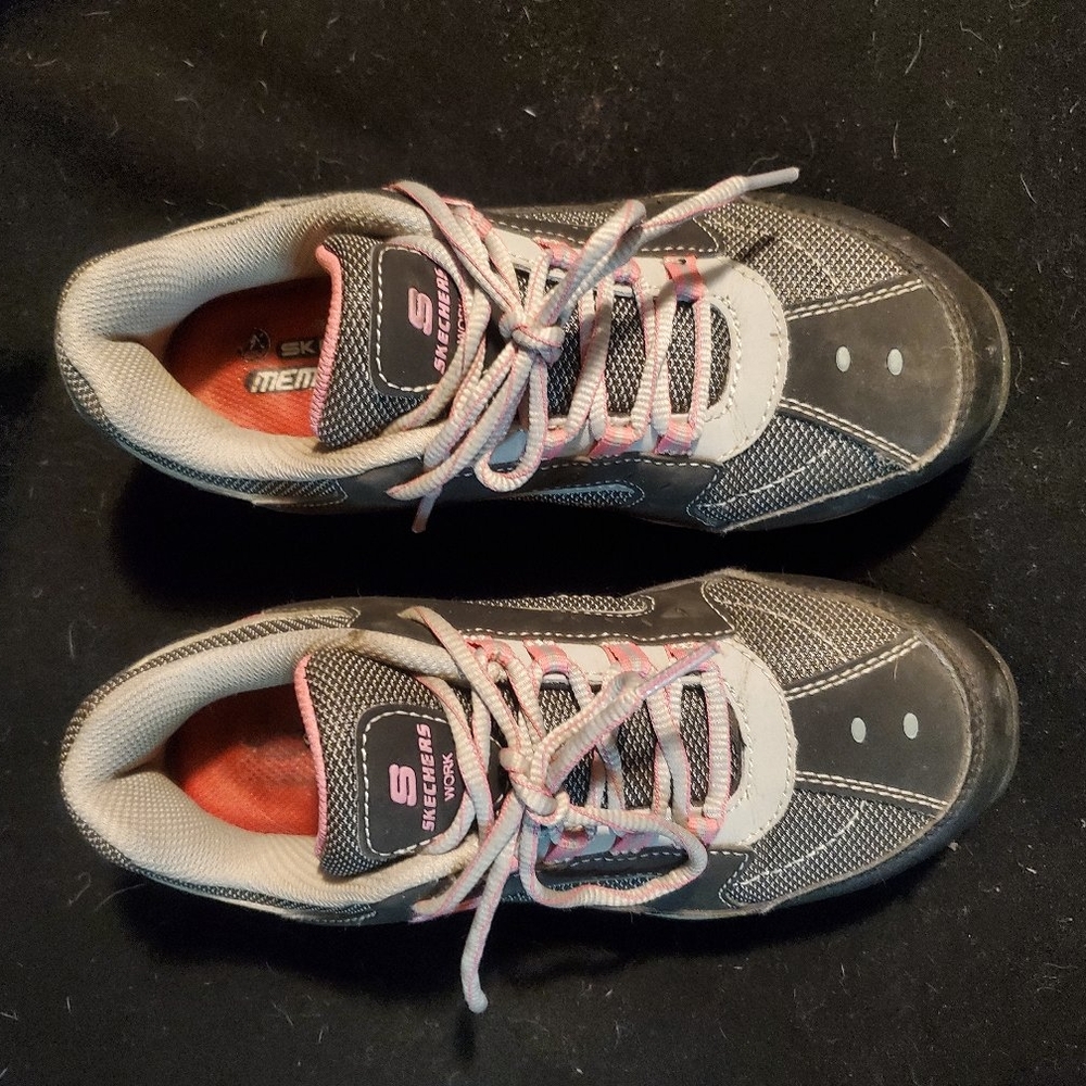 Skechers Women's Steel Toe Sneakers Slip Resistant Black Gray Pink Size 6.5